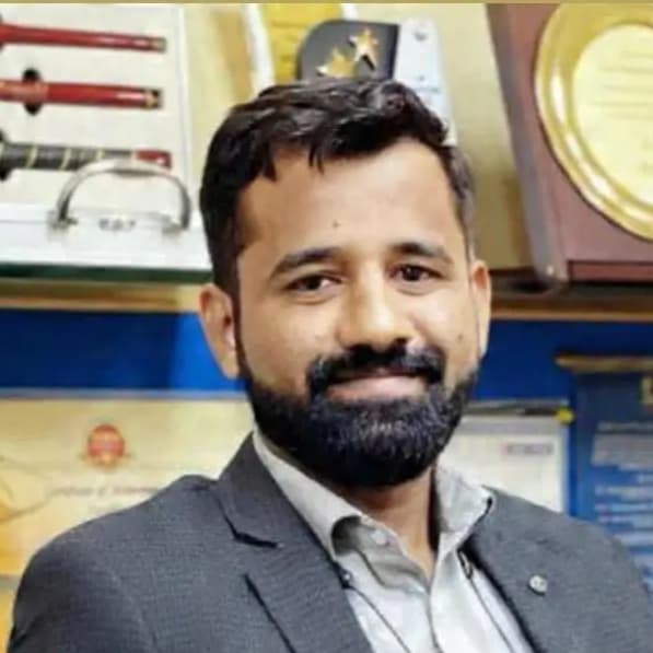 Photo of Pradeep Ahir